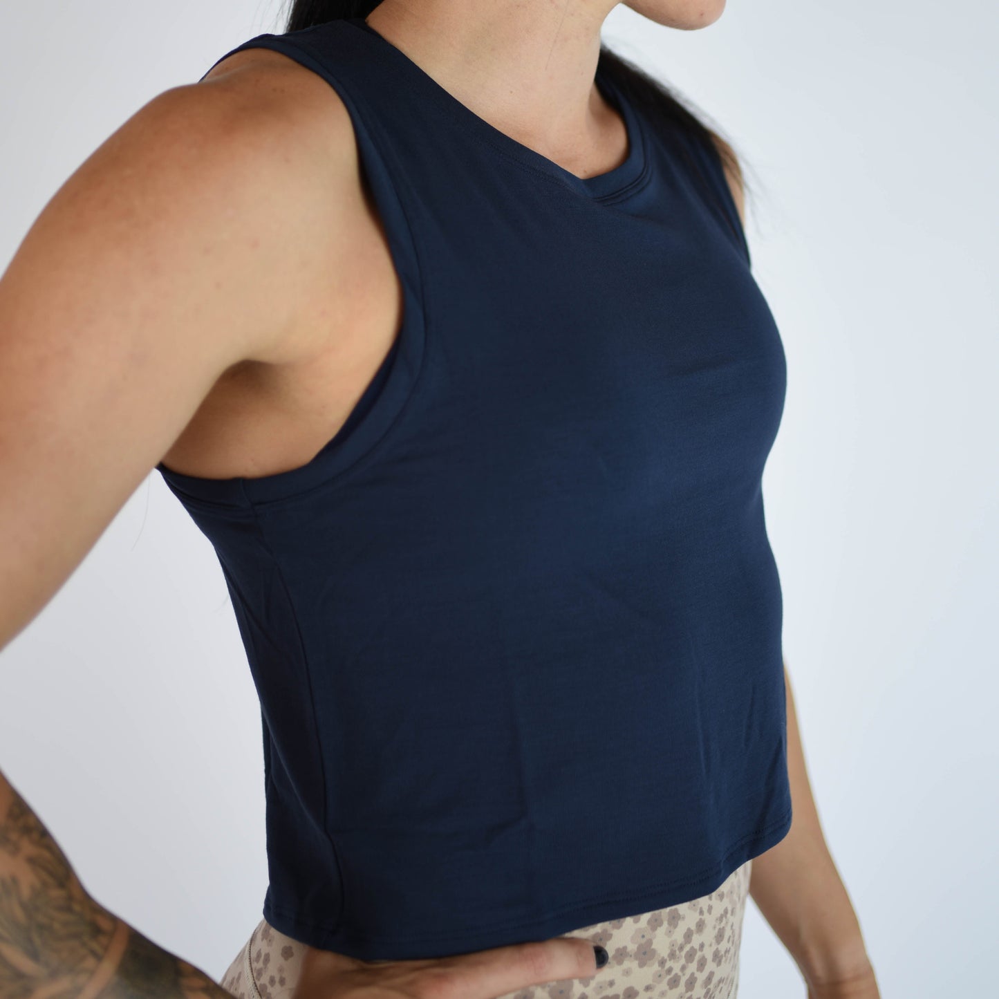 FLEO Dylan Muscle Crop Tank - Marine