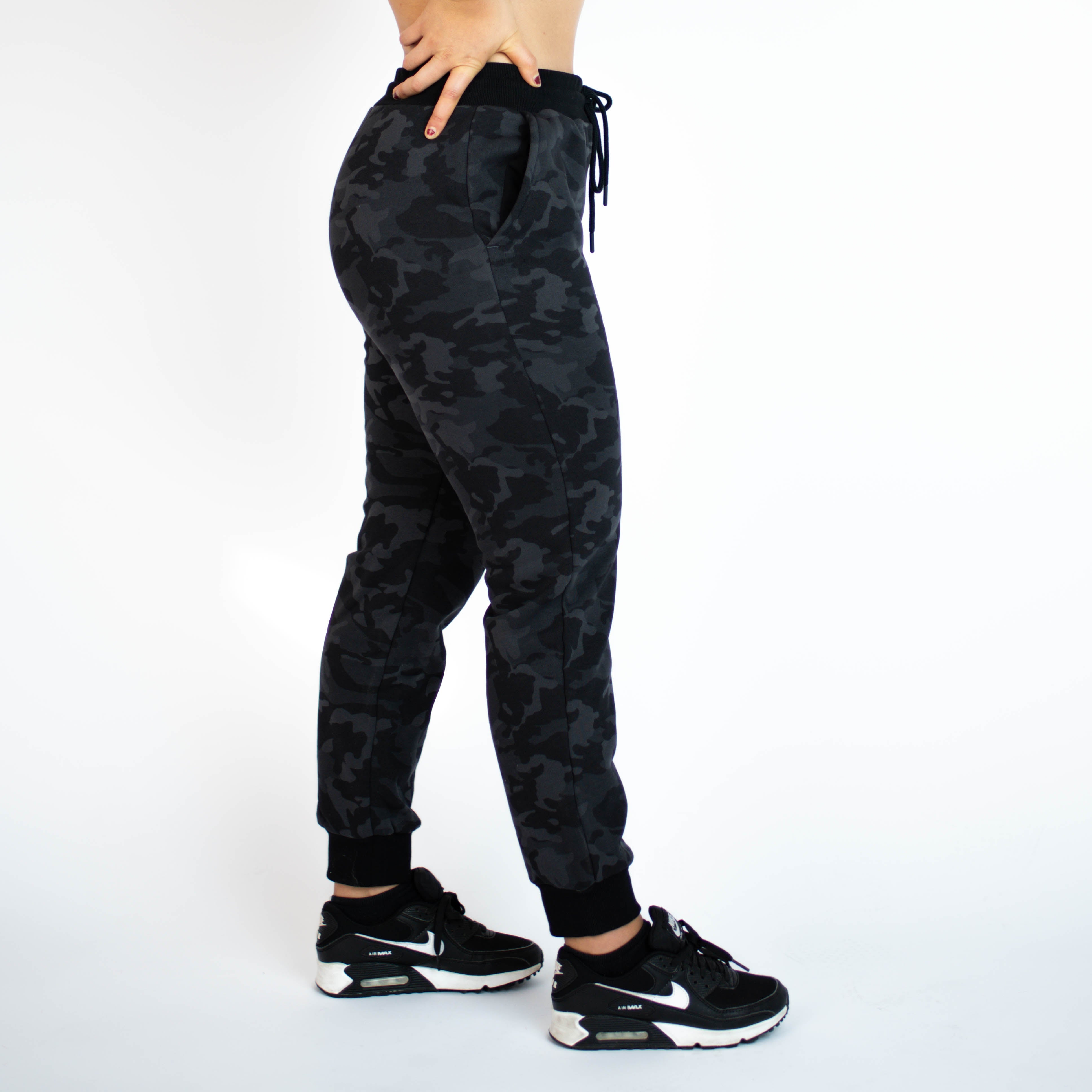 FLEO Just Right Jogger Black Camo XS