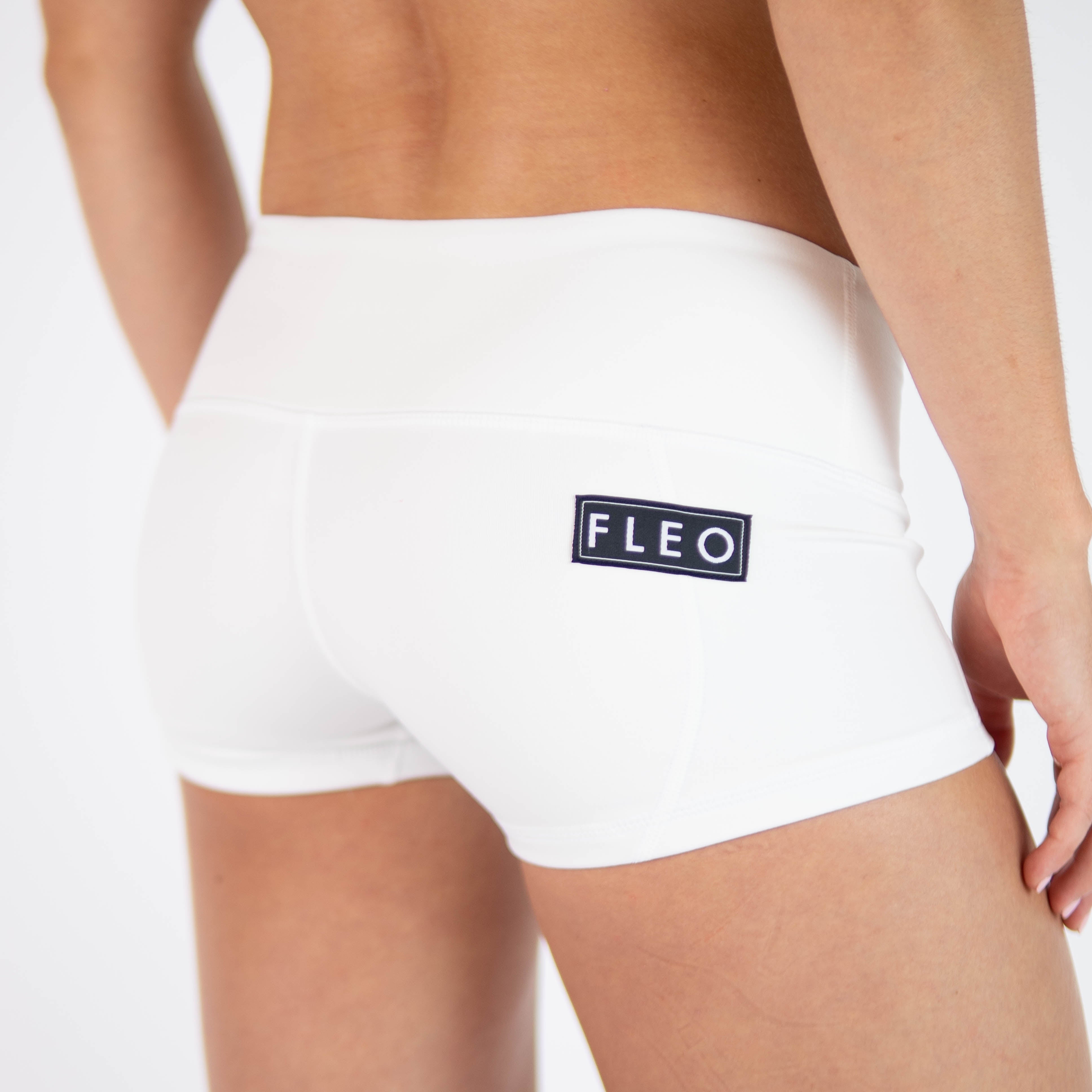 XS popular Fleo Shorts Lot